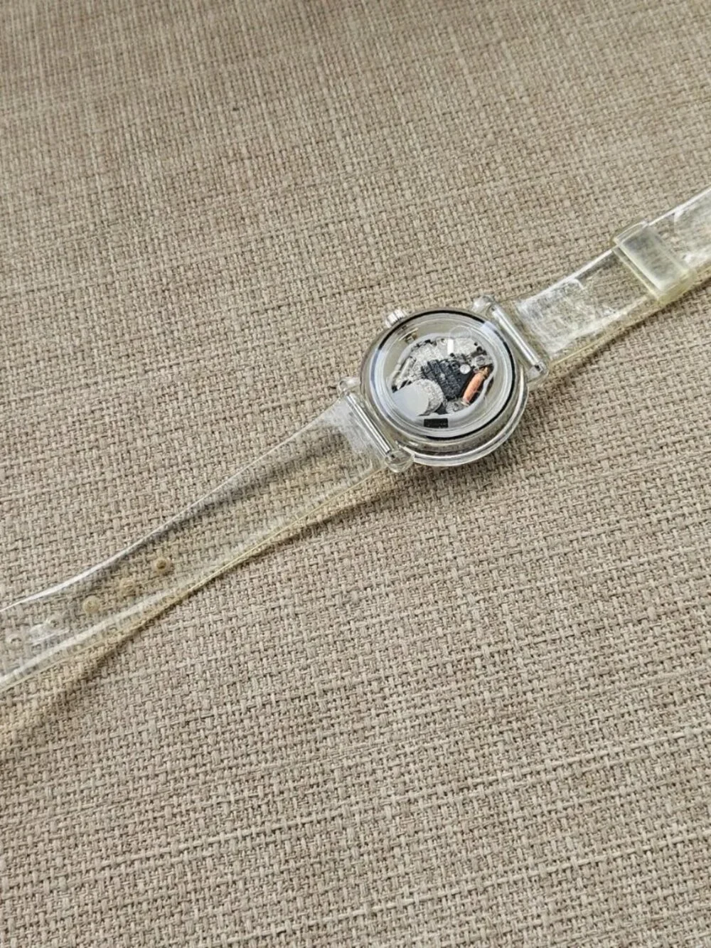 Vintage Armitron Women Wristwatch Bugs Bunny Looney Tune Clear Band Analog watch